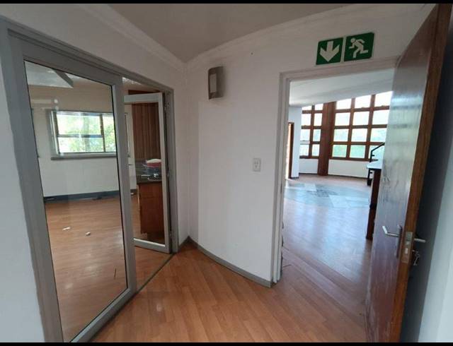 BUSINESS PROPERTY TO RENT IN HALFWAY HOUSE